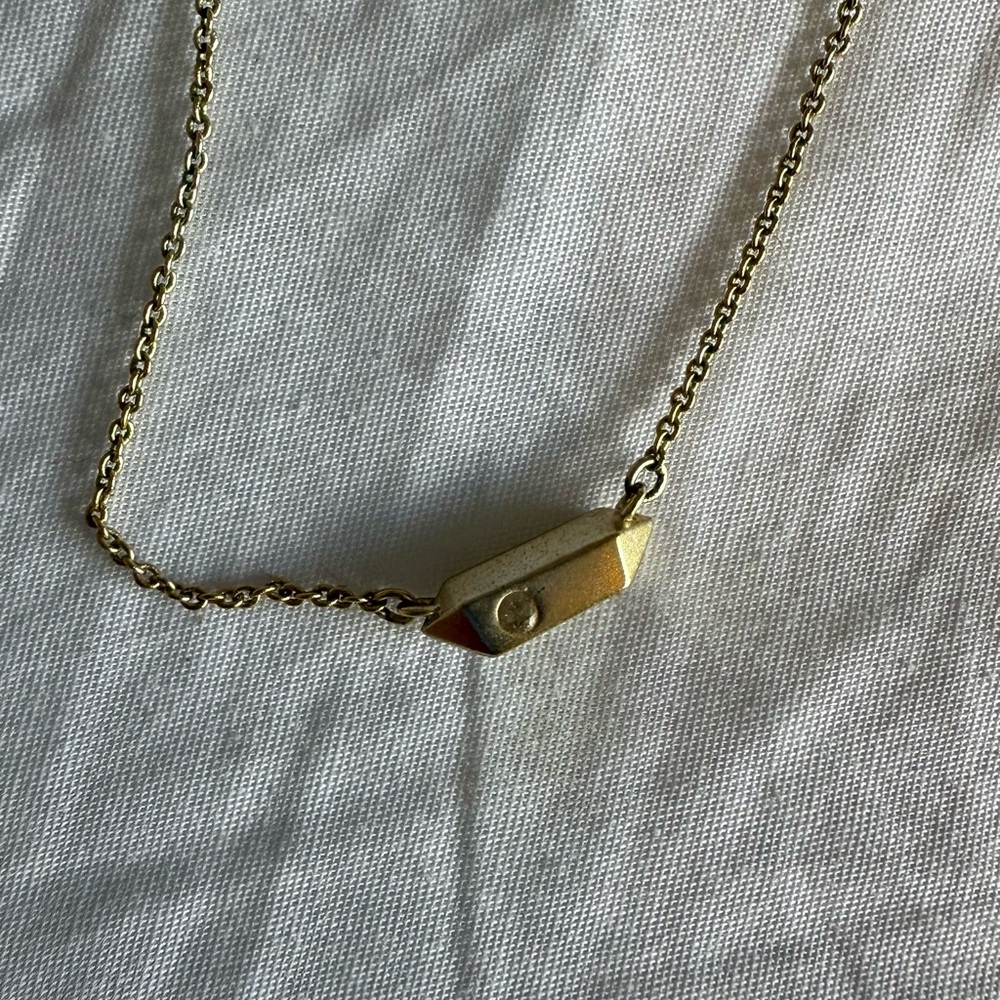 Kendra Scott Gold pendant